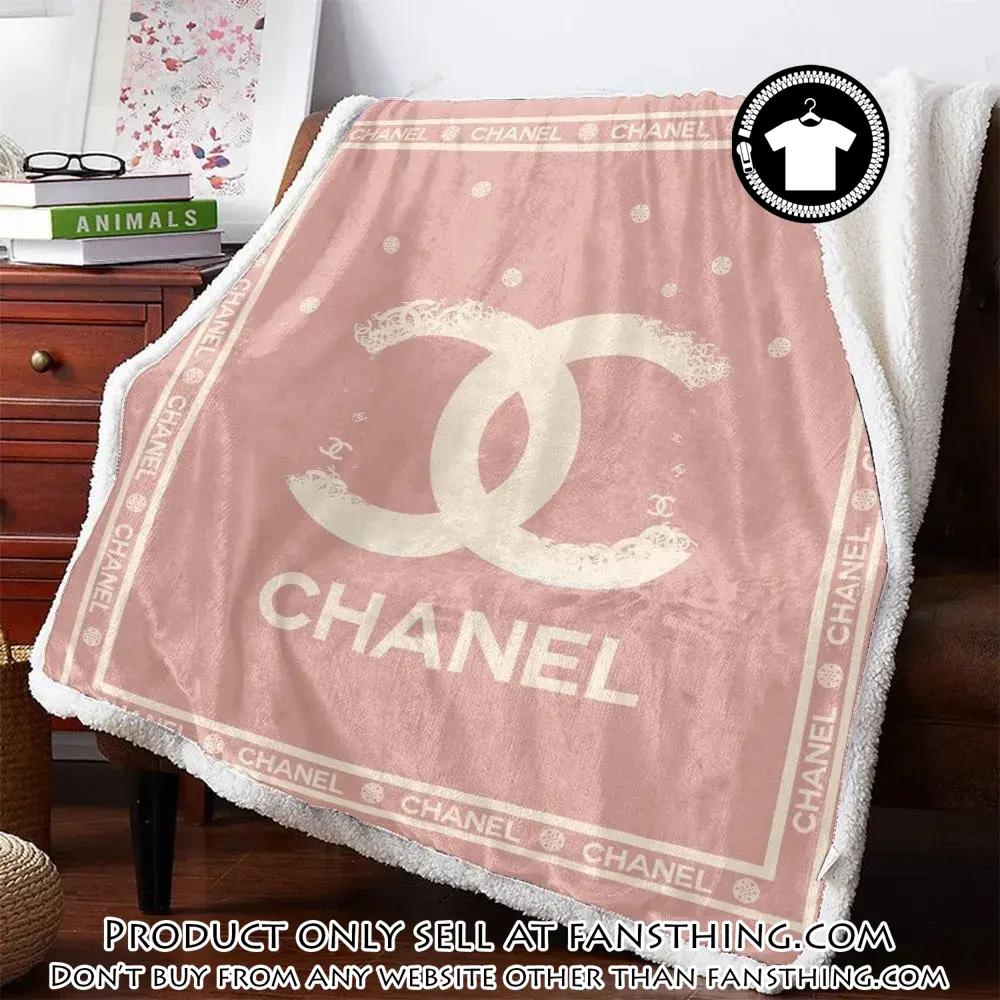 Chanel pinky luxury brand premium blanket fleece home decor special gift for family friend fst4927400